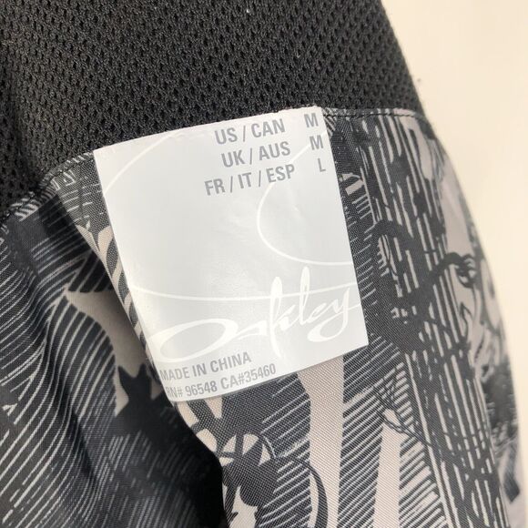 Oakley Women's Black Waist Tie Full Zip Hooded Outdoor Jacket Size Medium - Picture 11 of 12